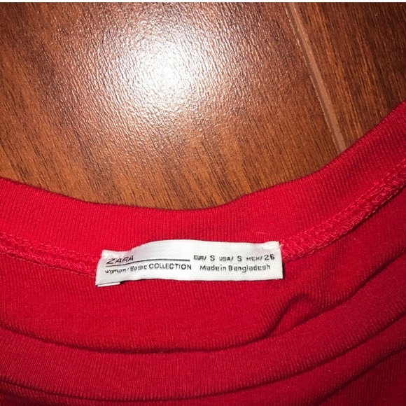 RED CROP TOP - Picture 2 of 3